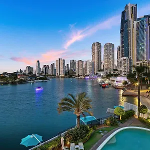  Apartment Amazing Water Views Surfers Paradise Australia